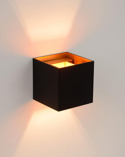 Wandlamp XIO zwart-goud vierkant incl. Led