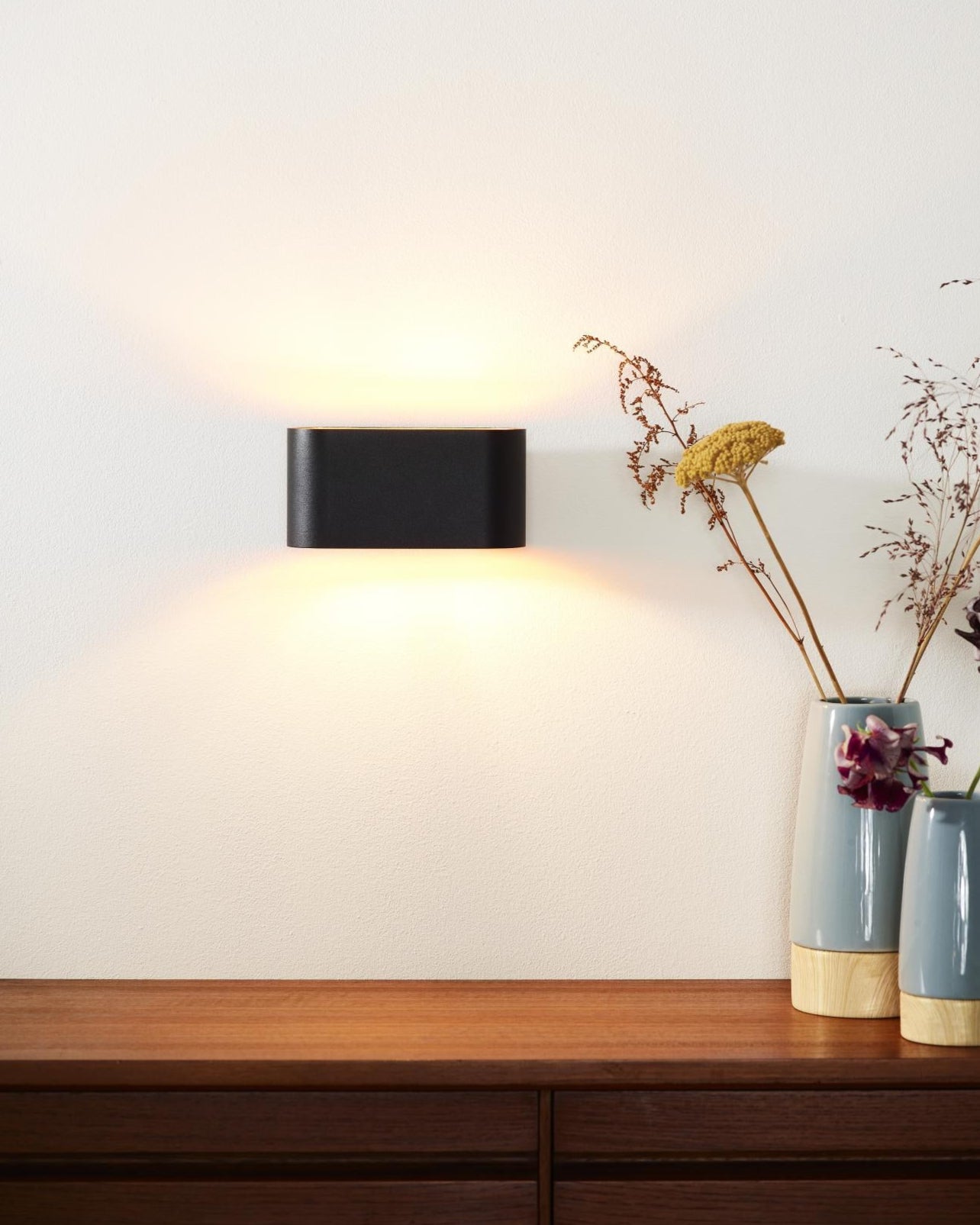 Wandlamp ovaal zwart-goud