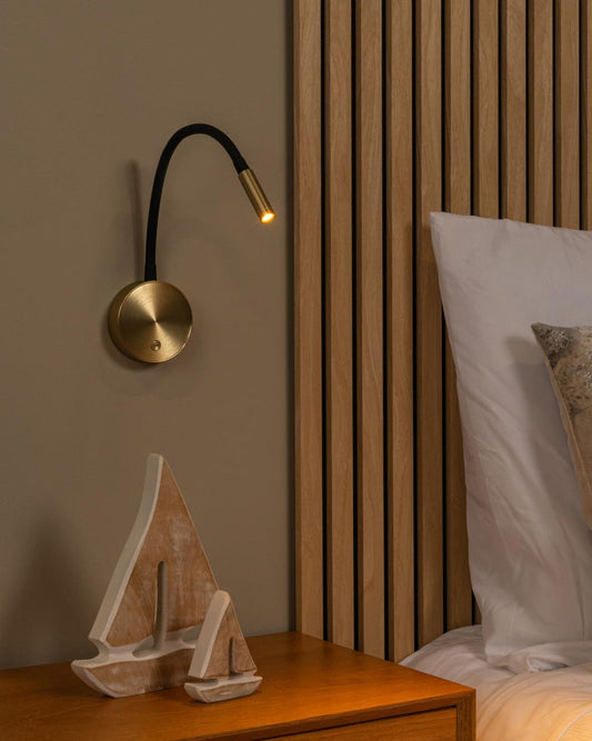 Oplaadbare wandlamp Asja messing